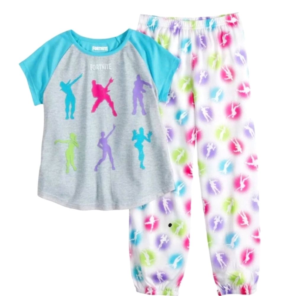 Nwt Girls Fortnite Pjs in bag stoll size 8